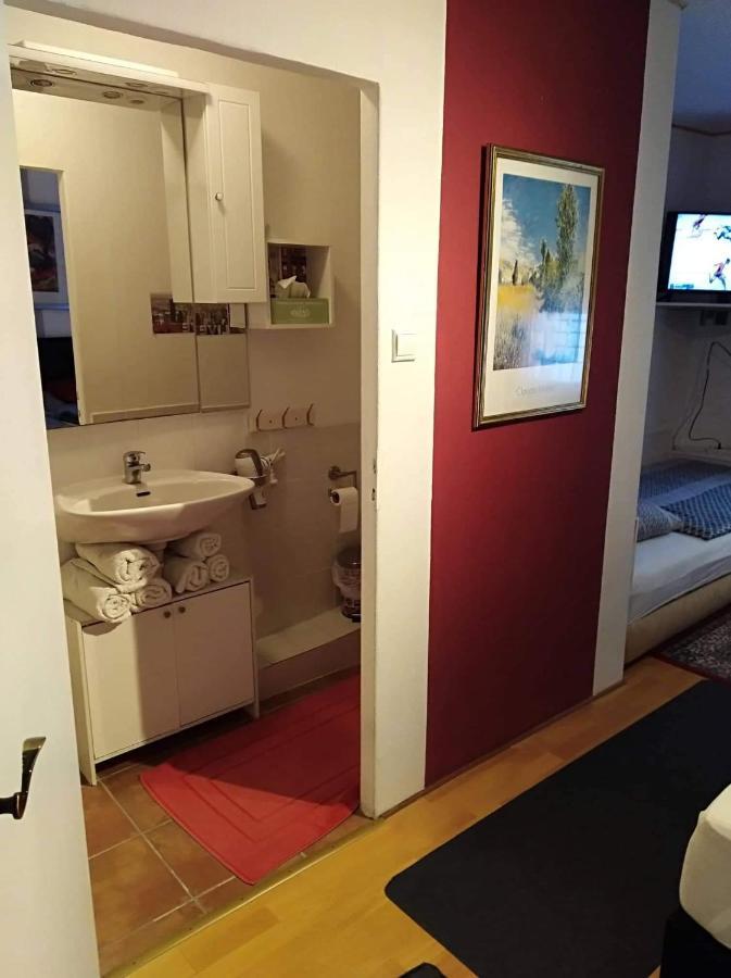 וינדהאגן Hotel Garni "Adria" מראה חיצוני תמונה