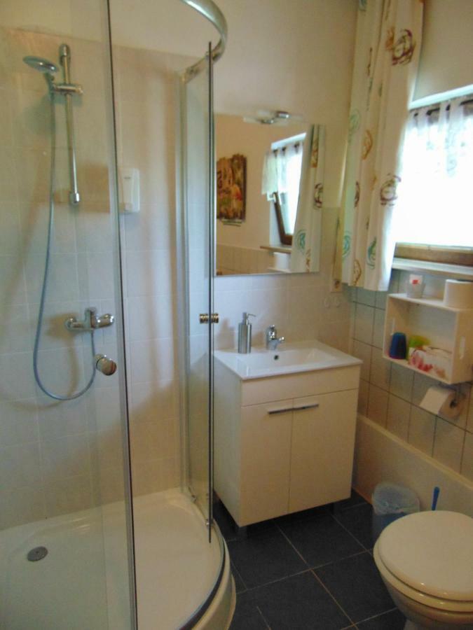 וינדהאגן Hotel Garni "Adria" מראה חיצוני תמונה